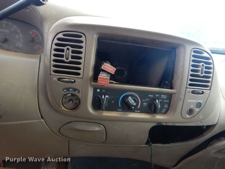 image for item DO1489 2000 Ford F150  SuperCab pickup truck