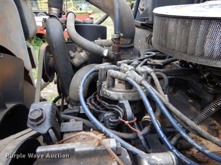 image for item DO1493 1991 Ford F700  dump truck