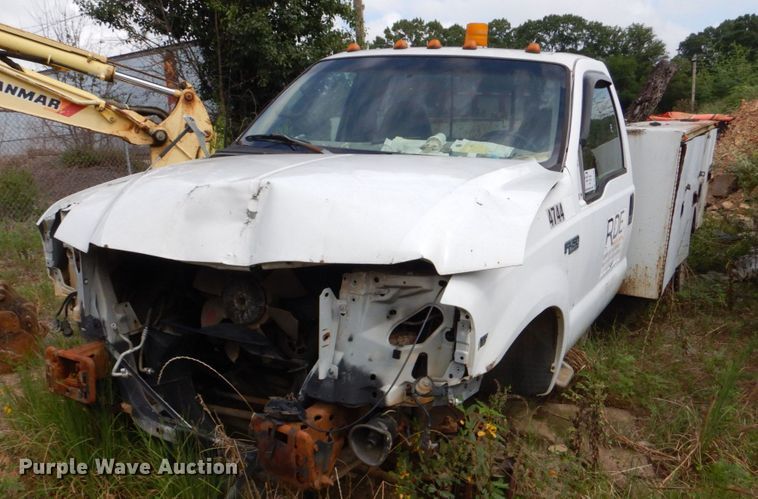 image for item DO1499 1999 Ford F450  utility / service truck