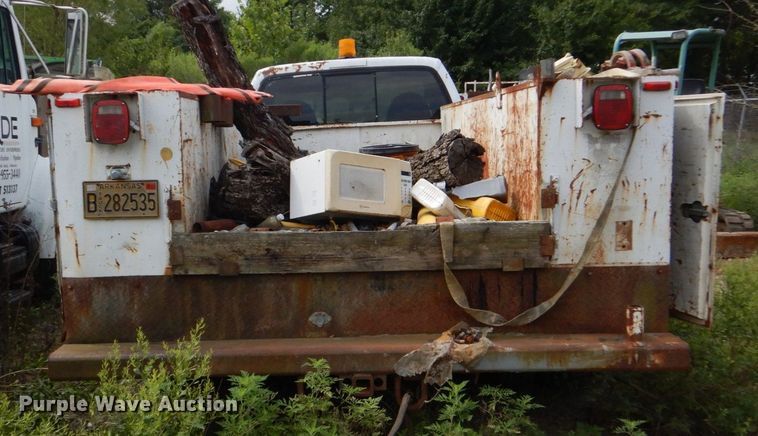 image for item DO1499 1999 Ford F450  utility / service truck