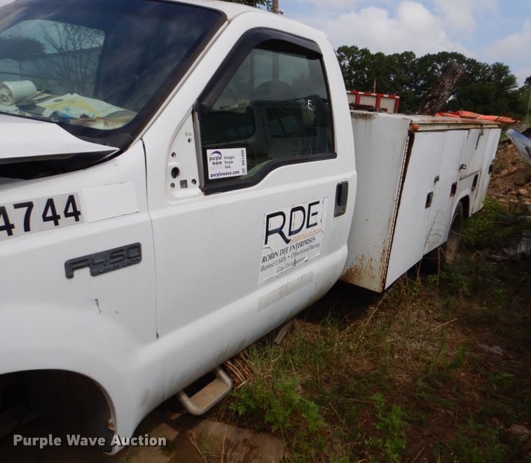 image for item DO1499 1999 Ford F450  utility / service truck