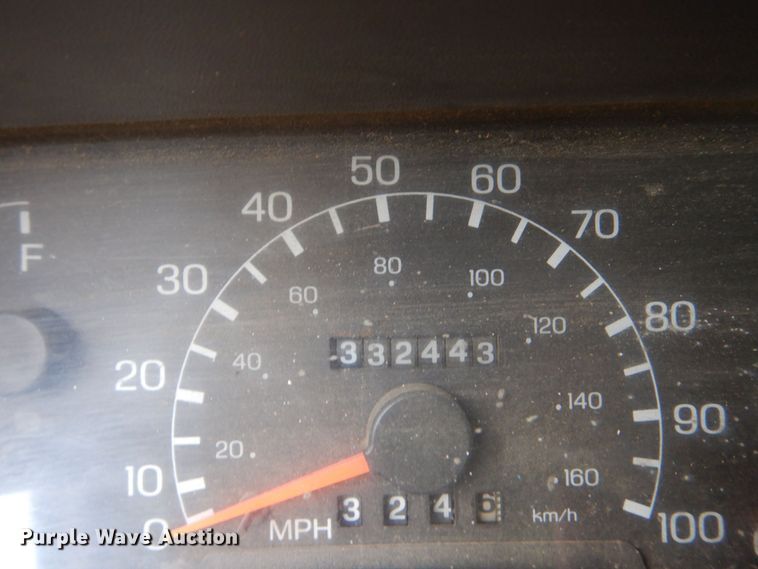 image for item DO1499 1999 Ford F450  utility / service truck