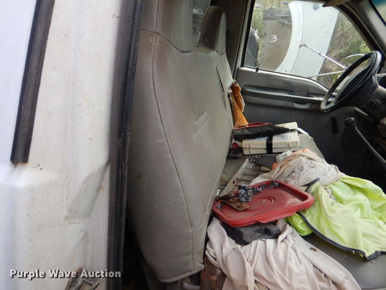 image for item DO1499 1999 Ford F450  utility / service truck