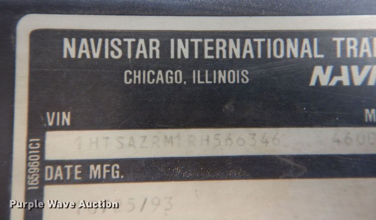 image for item DO1500 1994 International 4600  flatbed truck