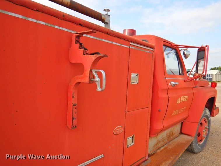 image for item DP4819 1974 Ford F600  pumper fire truck