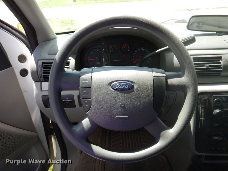 image for item DP5527 2006 Ford Freestar SE  van