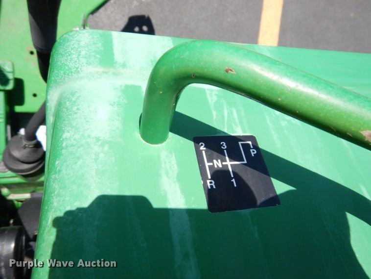 image for item DS1324 2010 John Deere 5065E  tractor