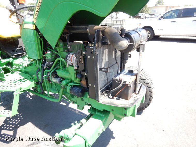 image for item DS1324 2010 John Deere 5065E  tractor