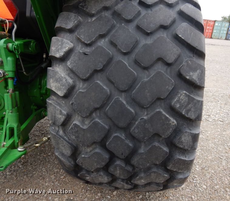 image for item DS1324 2010 John Deere 5065E  tractor