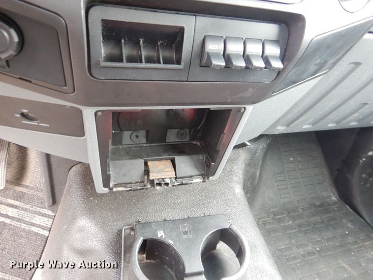 image for item DS8141 2012 Ford F450 Super Duty XL  box truck