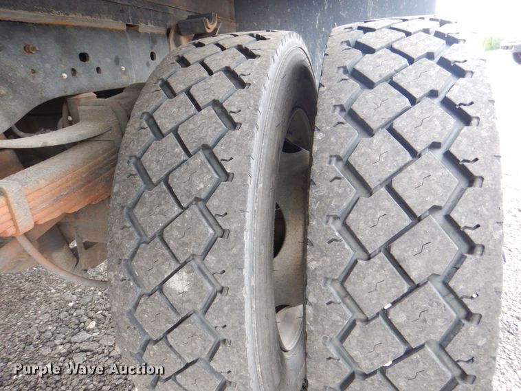 image for item DS8141 2012 Ford F450 Super Duty XL  box truck