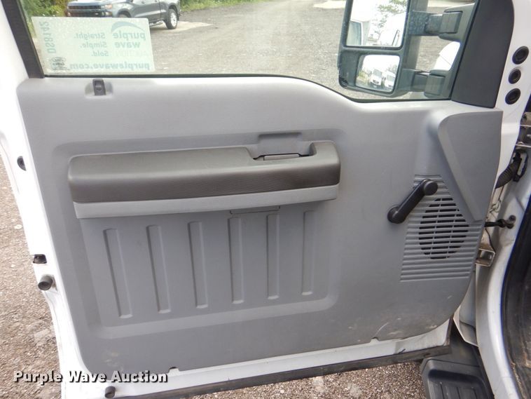 image for item DS8142 2012 Ford F450 Super Duty  box truck