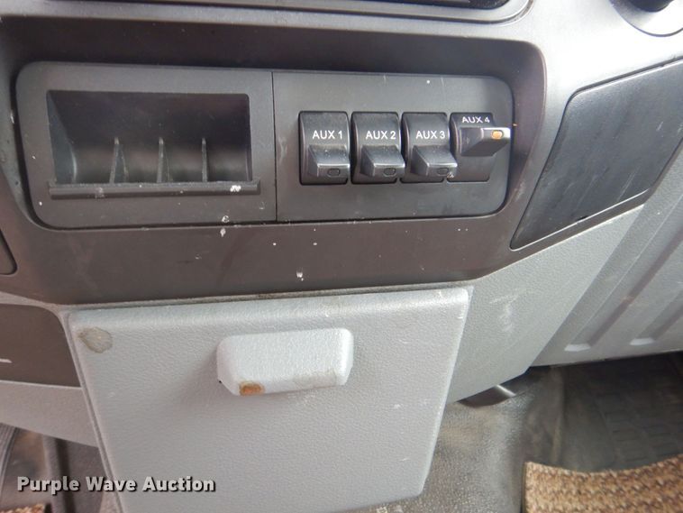 image for item DS8142 2012 Ford F450 Super Duty  box truck