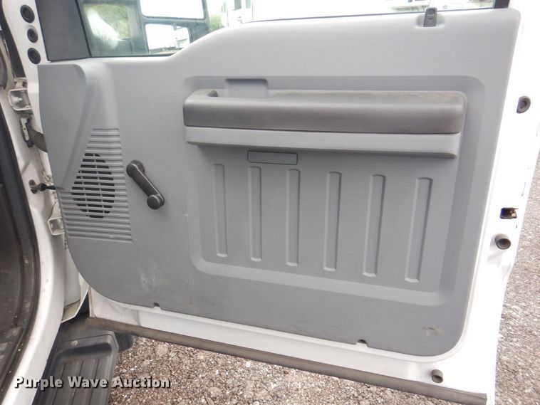 image for item DS8142 2012 Ford F450 Super Duty  box truck