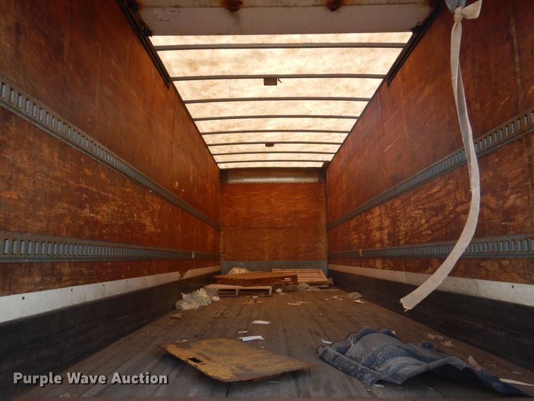 image for item DS8143 2014 Hino 268  box truck