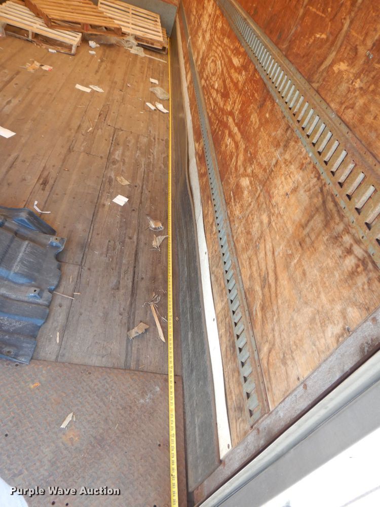 image for item DS8143 2014 Hino 268  box truck