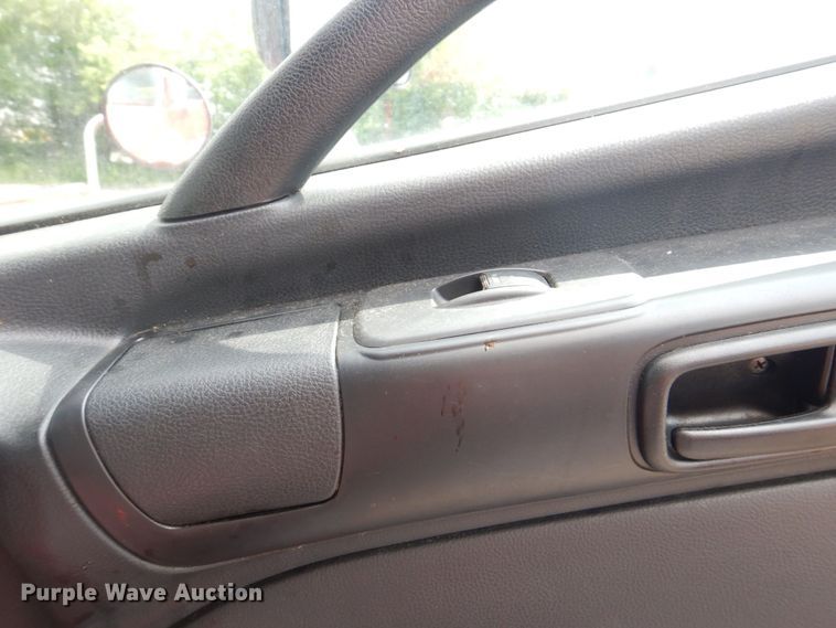 image for item DS8143 2014 Hino 268  box truck