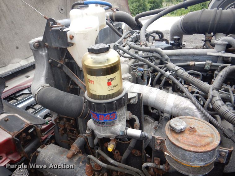 image for item DS8143 2014 Hino 268  box truck