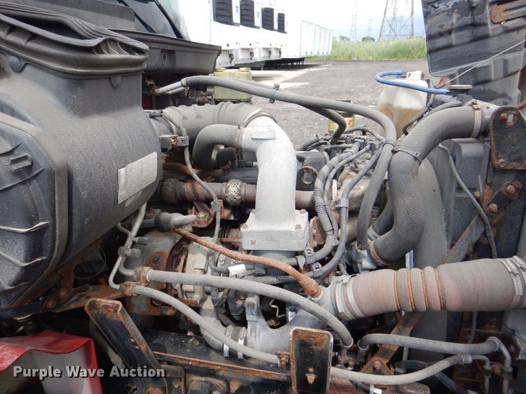 image for item DS8143 2014 Hino 268  box truck