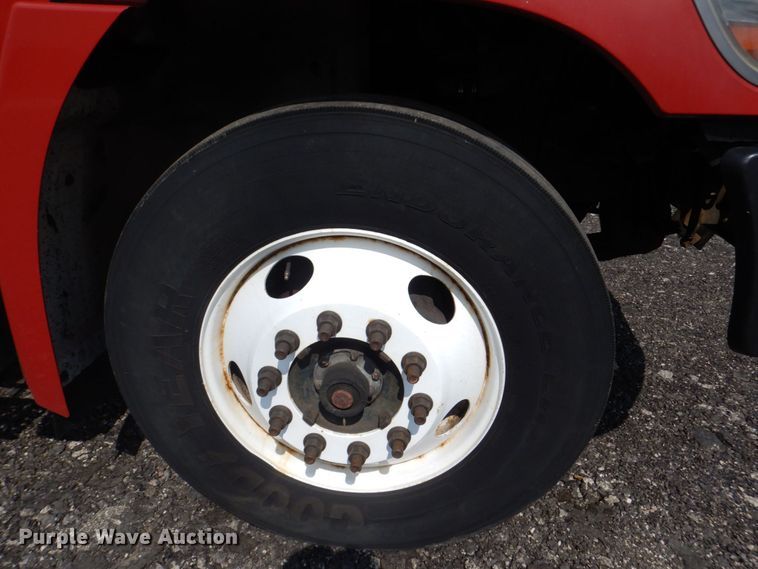 image for item DS8143 2014 Hino 268  box truck