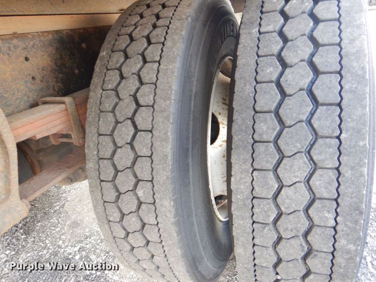 image for item DS8143 2014 Hino 268  box truck