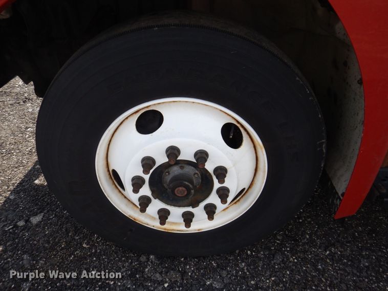 image for item DS8143 2014 Hino 268  box truck