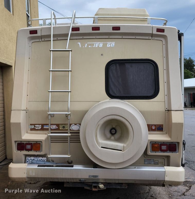 image for item JB9027 1985 Winnebago Chieftain 22  RV