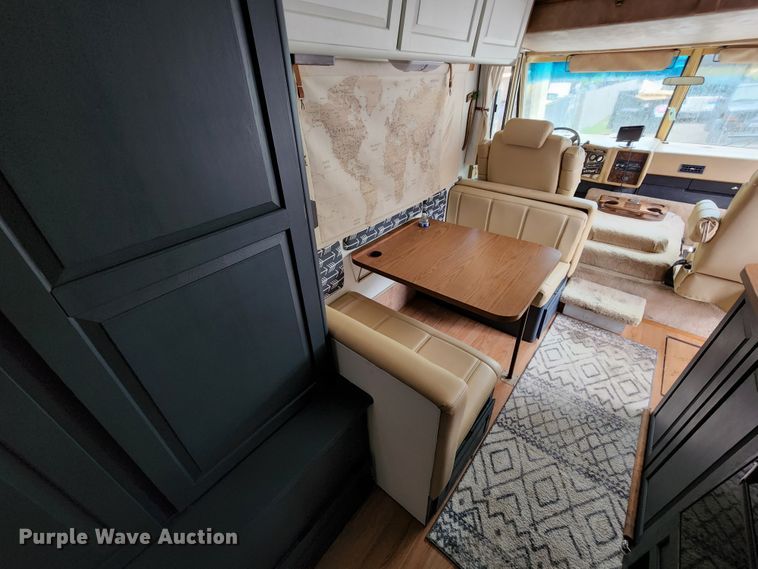 image for item JB9027 1985 Winnebago Chieftain 22  RV