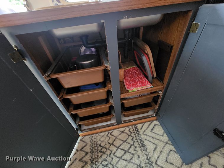 image for item JB9027 1985 Winnebago Chieftain 22  RV