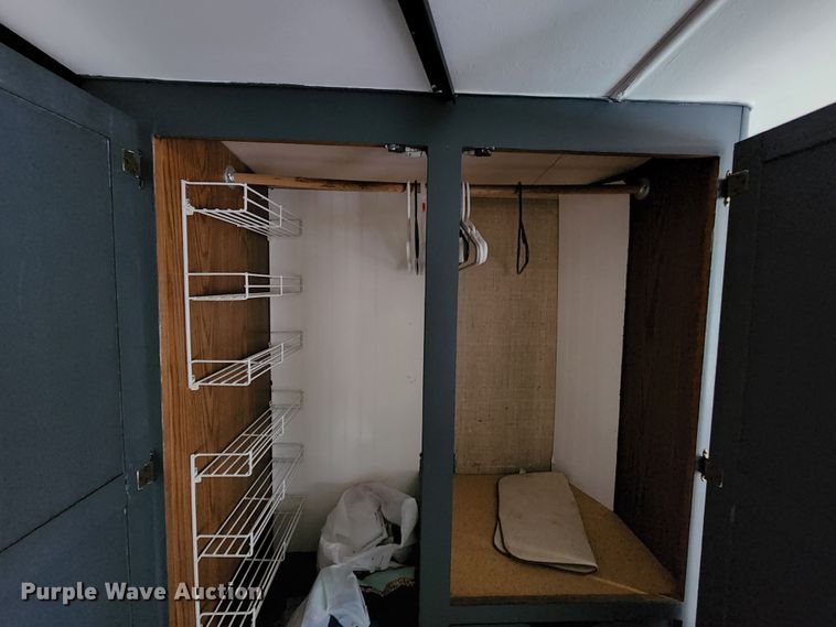 image for item JB9027 1985 Winnebago Chieftain 22  RV