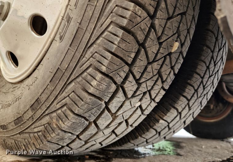 image for item JB9027 1985 Winnebago Chieftain 22  RV