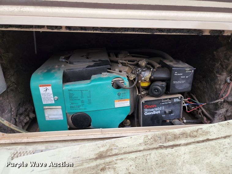 image for item JB9027 1985 Winnebago Chieftain 22  RV