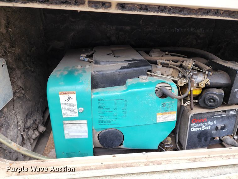 image for item JB9027 1985 Winnebago Chieftain 22  RV