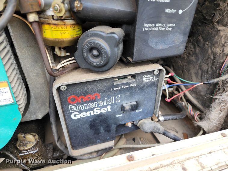 image for item JB9027 1985 Winnebago Chieftain 22  RV