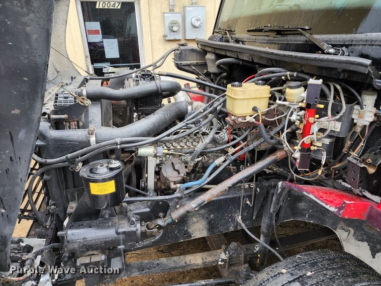 image for item JB9028 1993 Freightliner FL60  tow truck