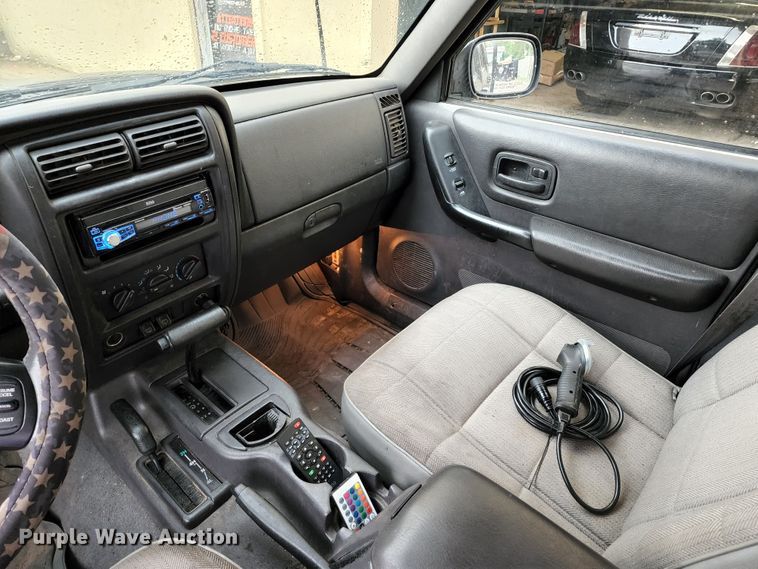 image for item JB9031 1999 Jeep Cherokee  SUV