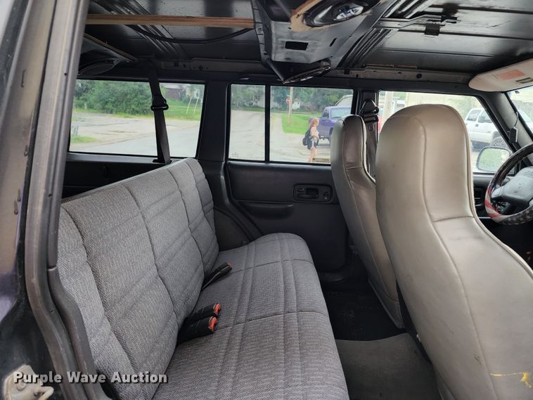 image for item JB9031 1999 Jeep Cherokee  SUV