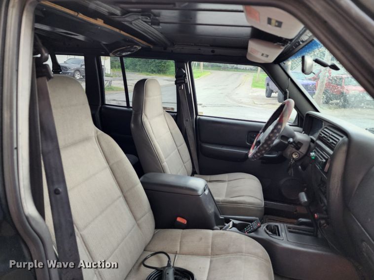 image for item JB9031 1999 Jeep Cherokee  SUV