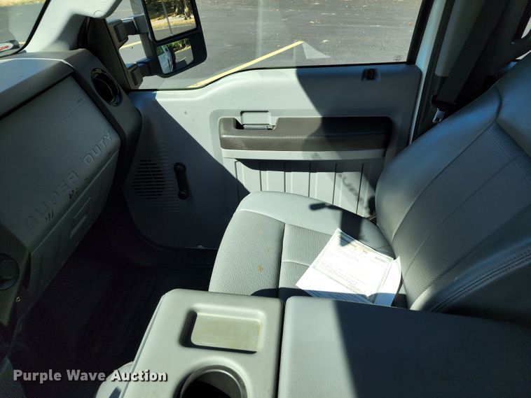 image for item JB9072 2016 Ford F450 Super Duty XL  flatbed truck