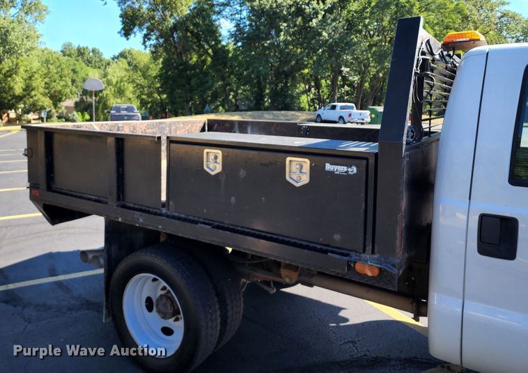 image for item JB9072 2016 Ford F450 Super Duty XL  flatbed truck