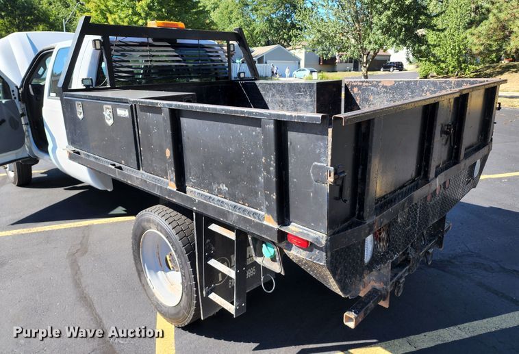 image for item JB9072 2016 Ford F450 Super Duty XL  flatbed truck