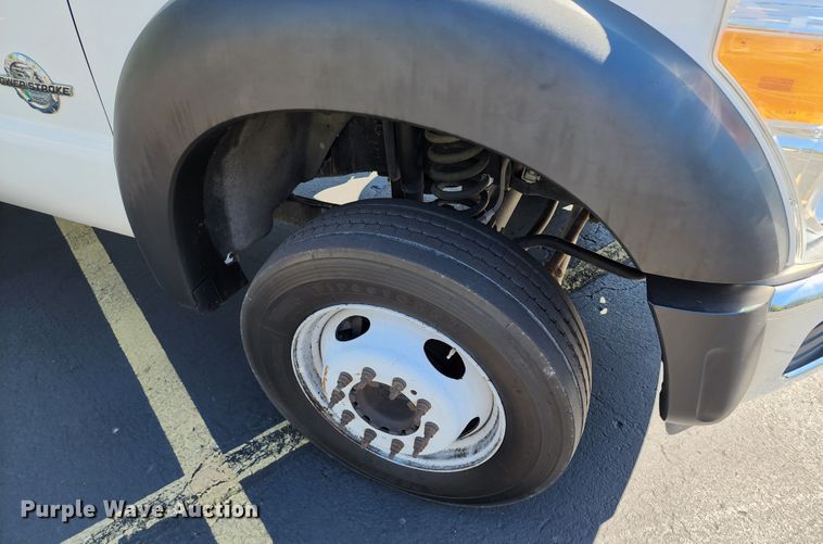 image for item JB9072 2016 Ford F450 Super Duty XL  flatbed truck