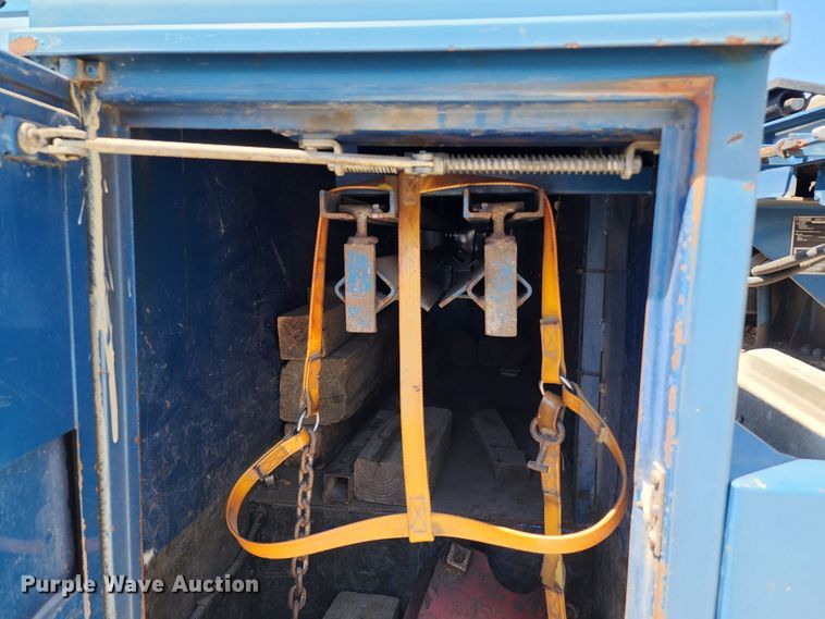 image for item JB9075 1992 GMC TopKick C6500  tow truck