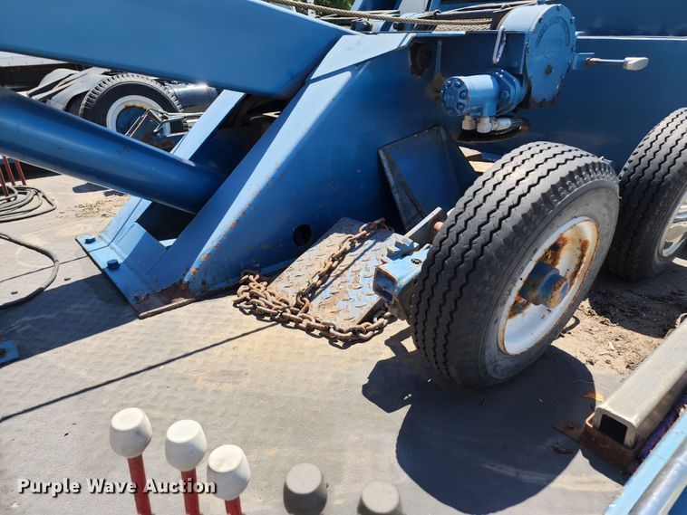 image for item JB9075 1992 GMC TopKick C6500  tow truck