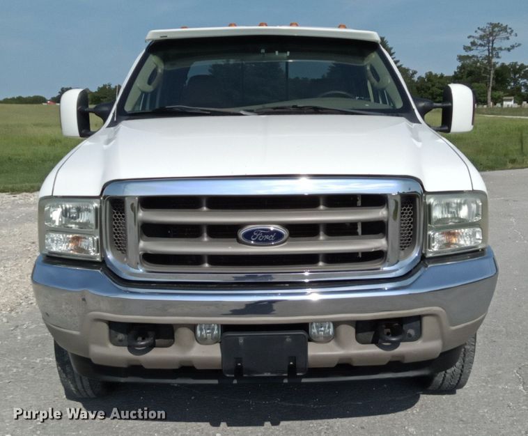 image for item JL9955 2004 Ford F350 Super Duty King Ranch  Crew Cab pickup truck