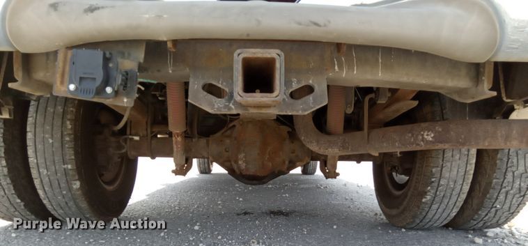 image for item JL9955 2004 Ford F350 Super Duty King Ranch  Crew Cab pickup truck