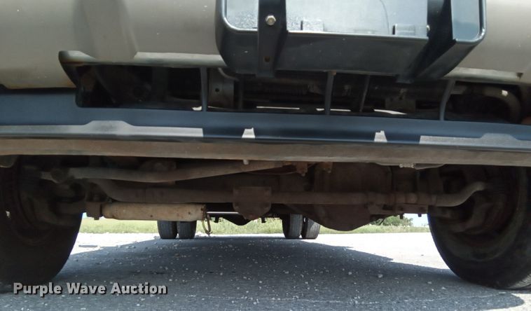 image for item JL9955 2004 Ford F350 Super Duty King Ranch  Crew Cab pickup truck