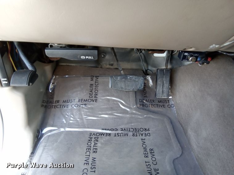 image for item JL9955 2004 Ford F350 Super Duty King Ranch  Crew Cab pickup truck