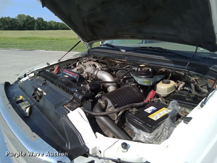 image for item JL9955 2004 Ford F350 Super Duty King Ranch  Crew Cab pickup truck