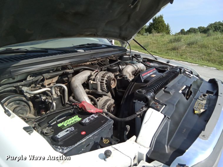 image for item JL9955 2004 Ford F350 Super Duty King Ranch  Crew Cab pickup truck